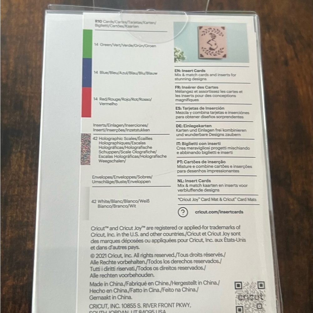 Cricut Colorful Insert Cards Pack - Picture 2 of 4